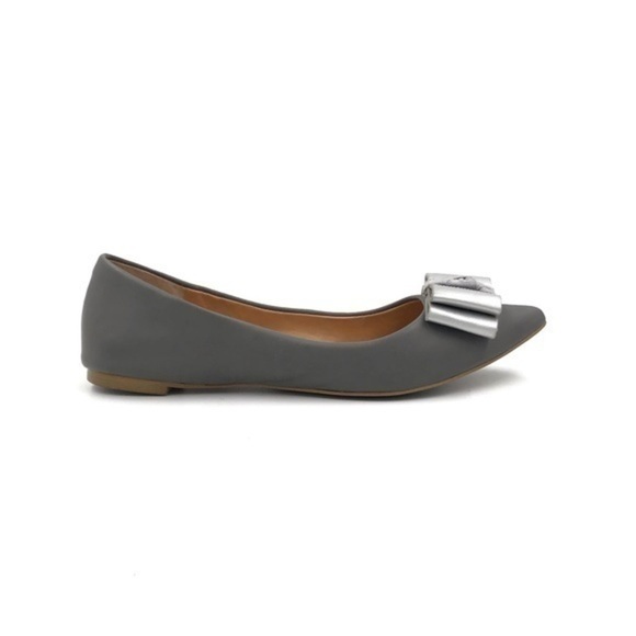 J. Crew Factory Matte Grey Silver Bow Point Toe Emery Ballet Shoes Size 6.5 - Picture 3 of 9
